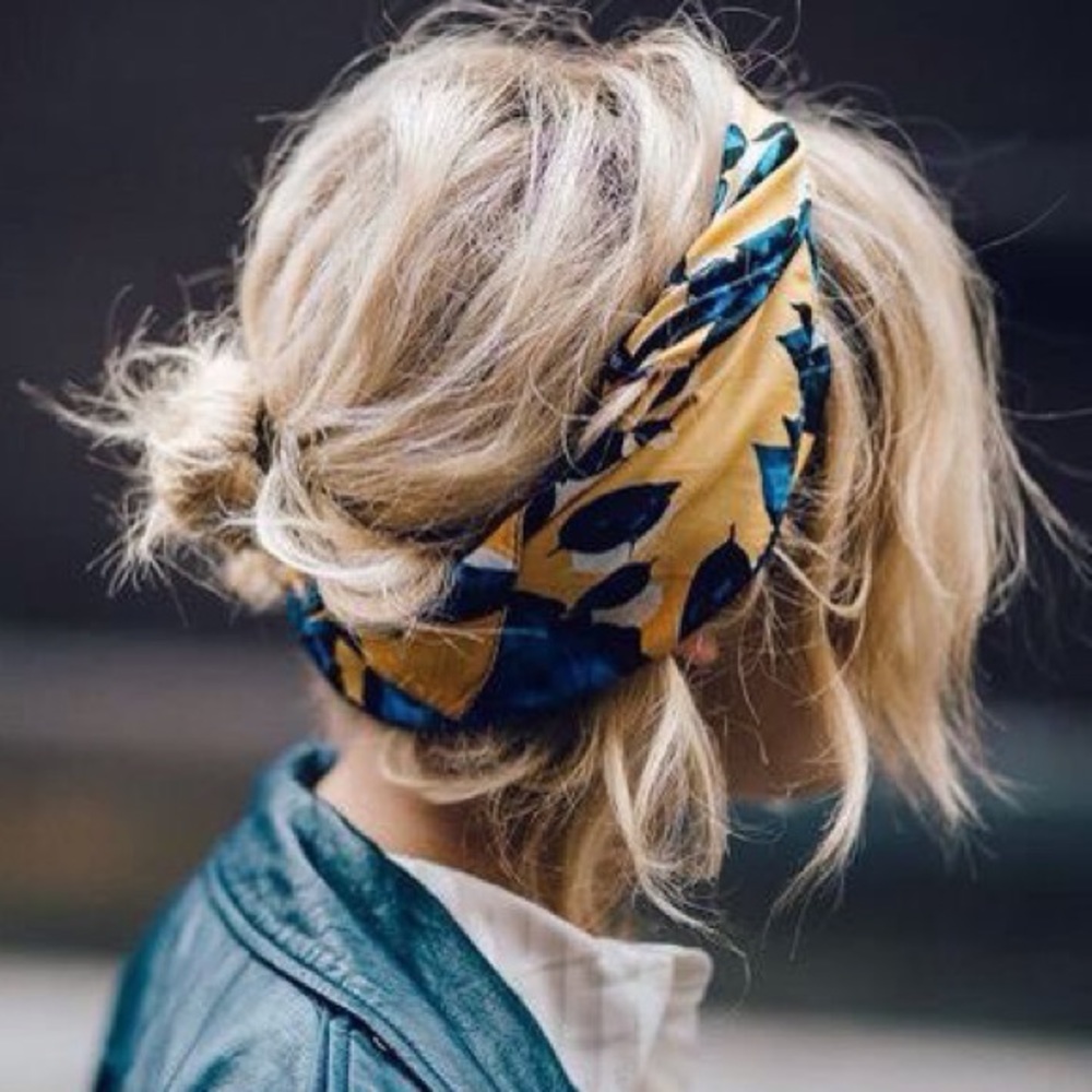 Coach head scarf